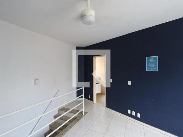 Casa / Sobrado para Locação em São Gonçalo/RJ Estrela do Norte 2 Quartos
