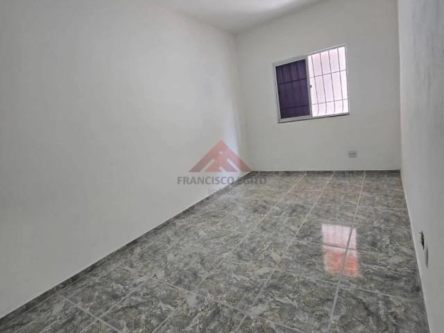 Casa / Sobrado para Locação em São Gonçalo/RJ Jardim Alcântara 2 Quartos