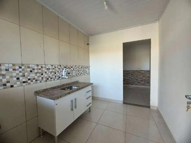 Casa / Sobrado para Locação em São Gonçalo/RJ Mutondo 1 Quartos