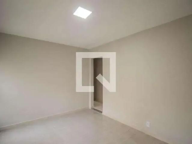 Casa / Sobrado para Locação em São Gonçalo/RJ Mutondo 2 Quartos