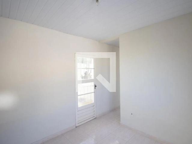 Casa / Sobrado para Locação em São Gonçalo/RJ Mutondo 2 Quartos