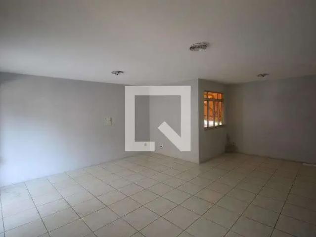 Casa / Sobrado para Locação em São Gonçalo/RJ Paraíso 3 Quartos