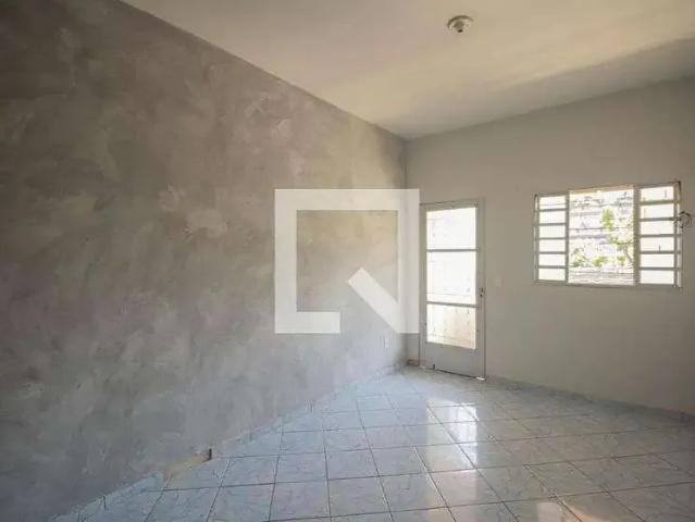 Casa / Sobrado para Locação em São Gonçalo/RJ Porto Novo 2 Quartos