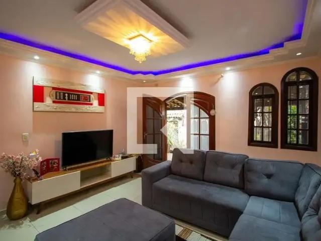 Casa / Sobrado para Locação em São Gonçalo/RJ Raul Veiga 3 Quartos