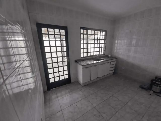 Casa / Sobrado para Locação em São João da Boa Vista/SP Jardim São Salvador 2 Quartos