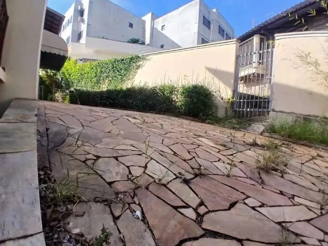 Casa / Sobrado para Locação em São João da Boa Vista/SP Parque das Nações 4 Quartos