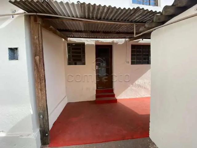 Casa / Sobrado para Locação em São José do Rio Preto/SP Centro 2 Quartos