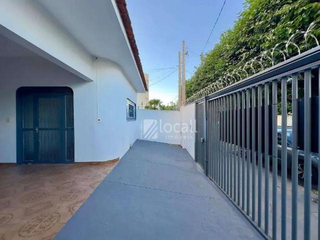 Casa / Sobrado para Locação em São José do Rio Preto/SP Cidade Nova 3 Quartos