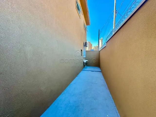 Casa / Sobrado para Locação em São José do Rio Preto/SP Boa Vista 2 Quartos