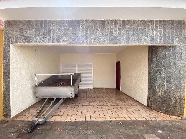 Casa / Sobrado para Locação em São José do Rio Preto/SP Jardim Mugnaini 3 Quartos