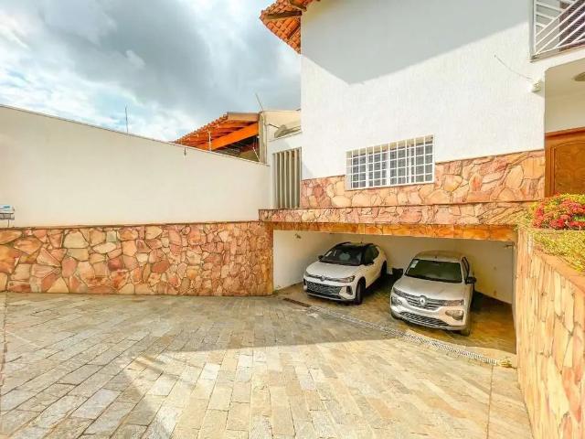 Casa / Sobrado para Locação em São José do Rio Preto/SP Jardim Morumbi 4 Quartos
