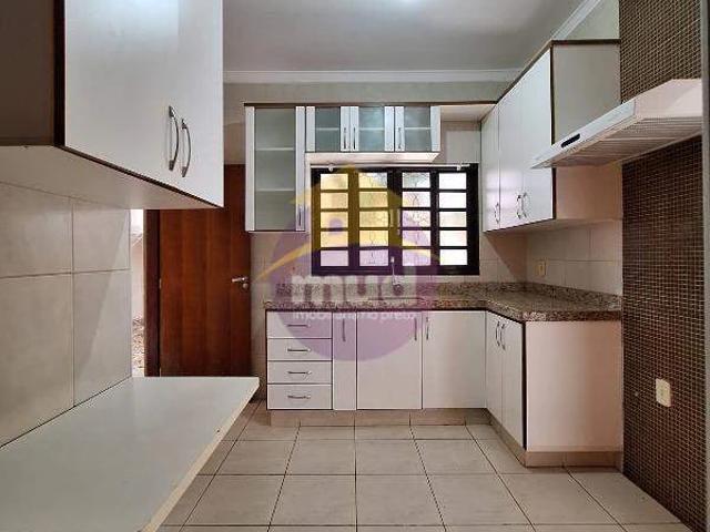 Casa / Sobrado para Locação em São José do Rio Preto/SP Jardim Ouro Verde 3 Quartos