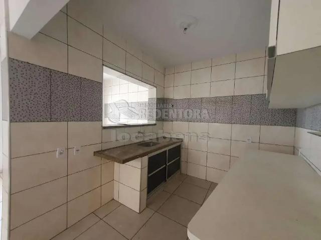 Casa / Sobrado para Locação em São José do Rio Preto/SP Jardim Santa Luzia 3 Quartos