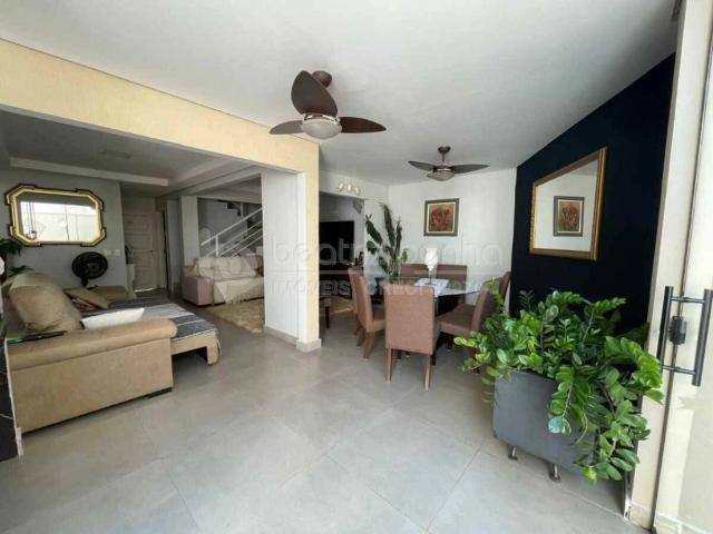 Casa / Sobrado para Locação em São José do Rio Preto/SP Jardim Tarraf II 4 Quartos