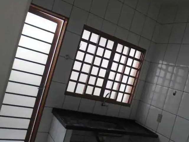 Casa / Sobrado para Locação em São José do Rio Preto/SP Santos Dumont 1 Quartos