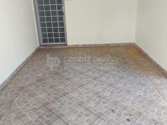 Casa / Sobrado para Locação em São José do Rio Preto/SP Santos Dumont 3 Quartos