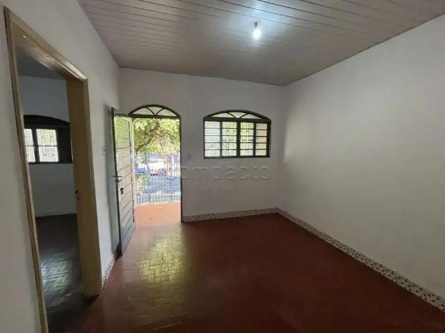 Casa / Sobrado para Locação em São José do Rio Preto/SP Parque Celeste 2 Quartos