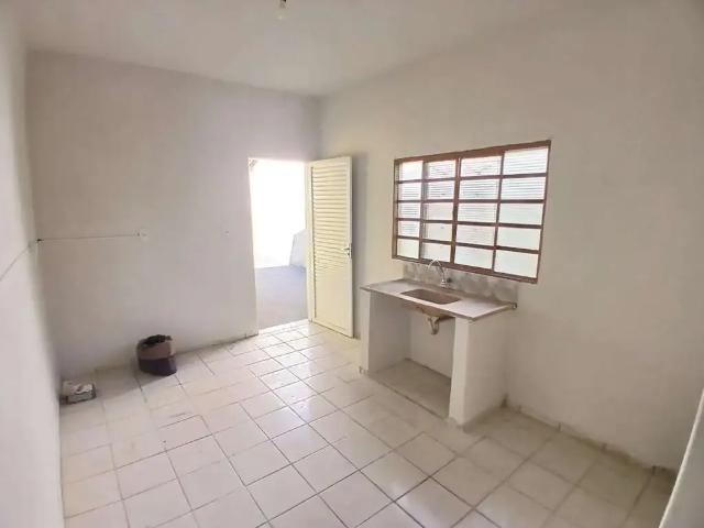 Casa / Sobrado para Locação em São José do Rio Preto/SP Parque das Aroeiras 1 Quartos