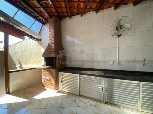 Casa / Sobrado para Locação em São José do Rio Preto/SP Parque Estoril 3 Quartos