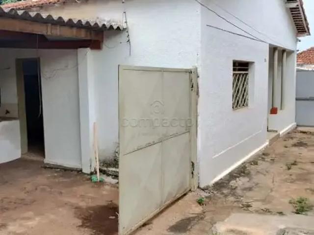 Casa / Sobrado para Locação em São José do Rio Preto/SP Parque Industrial 2 Quartos