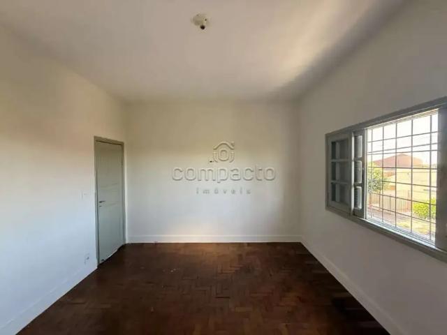 Casa / Sobrado para Locação em São José do Rio Preto/SP Parque Industrial 2 Quartos