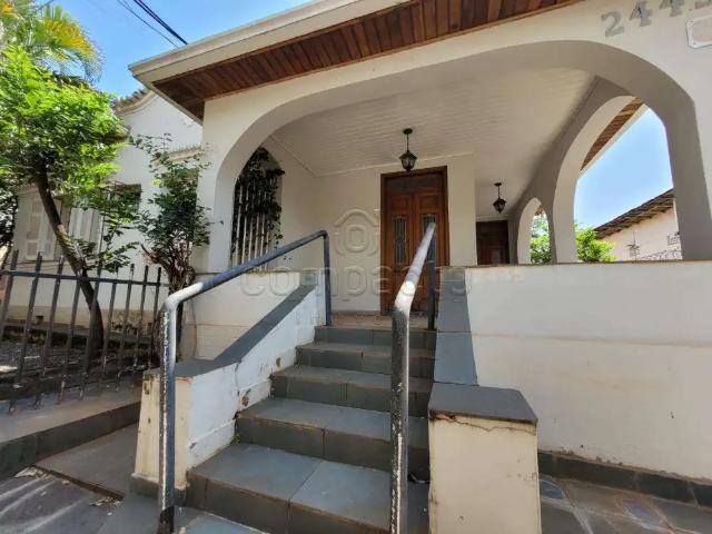 Casa / Sobrado para Locação em São José do Rio Preto/SP Parque Industrial 4 Quartos