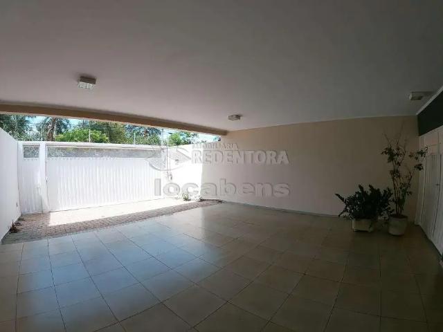 Casa / Sobrado para Locação em São José do Rio Preto/SP Parque Residencial Comendador Mançor Daud 4 Quartos