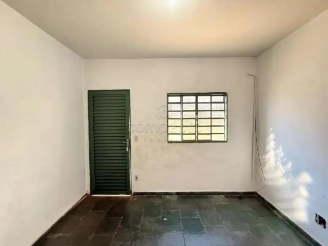Casa / Sobrado para Locação em São José do Rio Preto/SP Vila Toninho 1 Quartos
