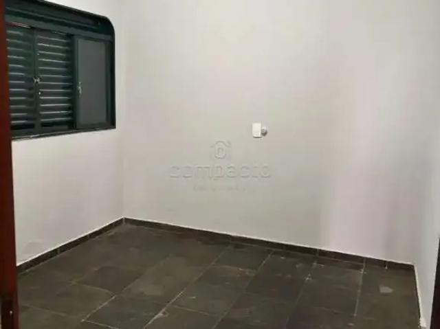 Casa / Sobrado para Locação em São José do Rio Preto/SP Vila Cristina 3 Quartos