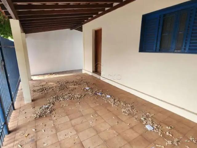 Casa / Sobrado para Locação em São José do Rio Preto/SP Vila Ercília 3 Quartos