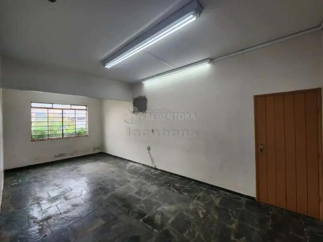 Casa / Sobrado para Locação em São José do Rio Preto/SP Vila Redentora 4 Quartos