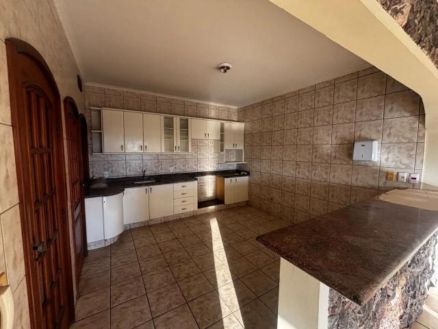 Casa / Sobrado para Locação em São José do Rio Preto/SP Vila Ipiranga 3 Quartos