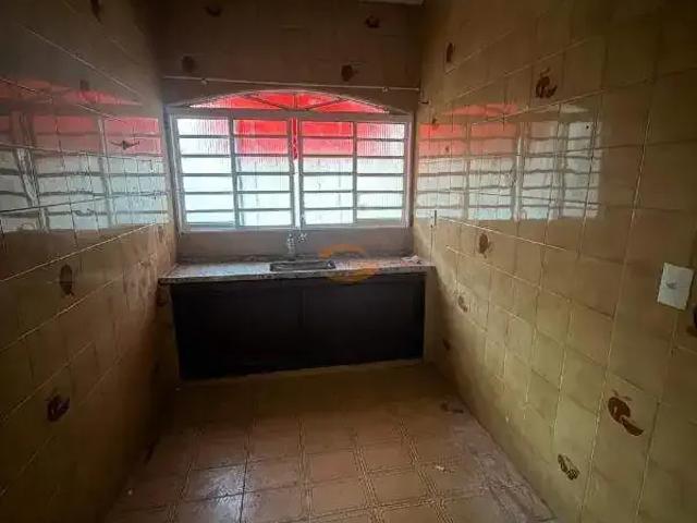 Casa / Sobrado para Locação em São José do Rio Preto/SP Vila Sinibaldi 2 Quartos