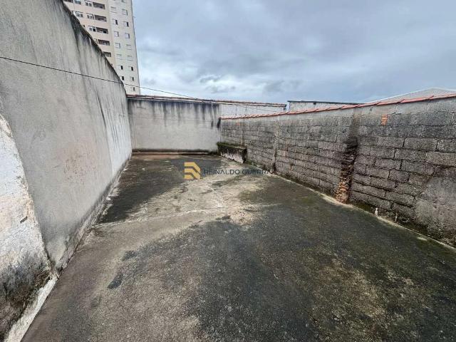 Casa / Sobrado para Locação em São José dos Campos/SP Monte Castelo 2 Quartos