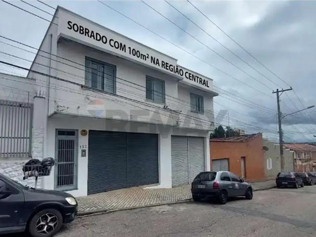 Casa / Sobrado para Locação em São José dos Campos/SP Centro 4 Quartos