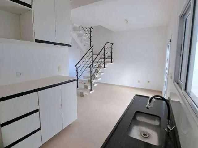 Casa / Sobrado para Locação em São José dos Campos/SP Chácaras São José 2 Quartos