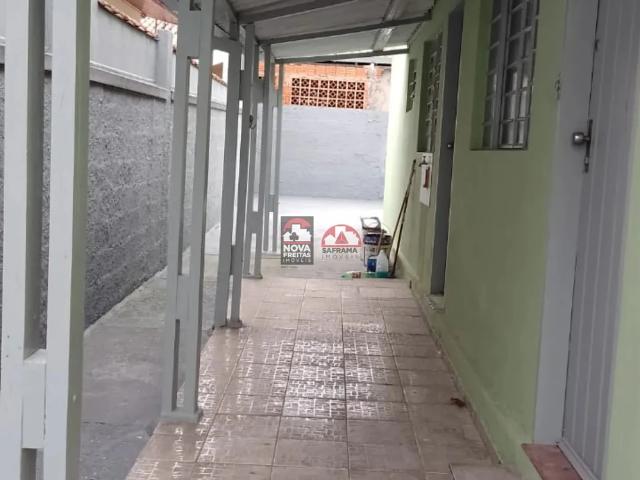Casa / Sobrado para Locação em São José dos Campos/SP Cidade Morumbi 2 Quartos