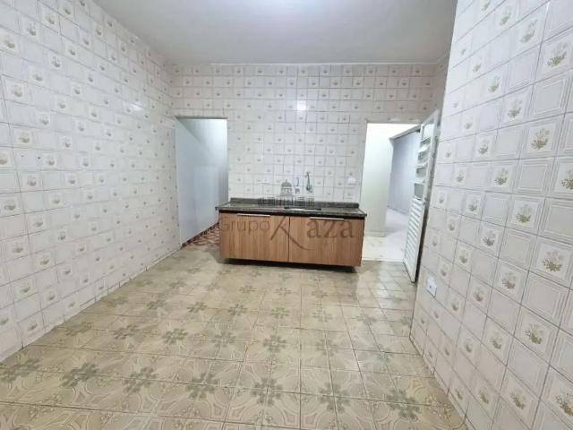 Casa / Sobrado para Locação em São José dos Campos/SP Cidade Morumbi 2 Quartos