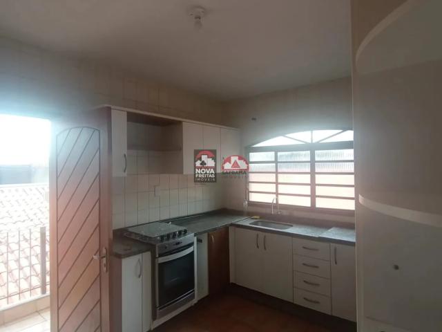 Casa / Sobrado para Locação em São José dos Campos/SP Cidade Morumbi 3 Quartos