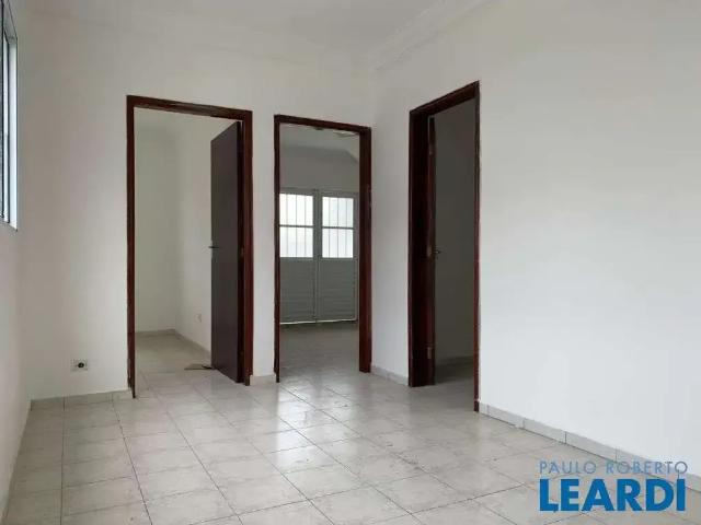 Casa / Sobrado para Locação em São José dos Campos/SP Conjunto Residencial Trinta e Um de Março 5 Quartos