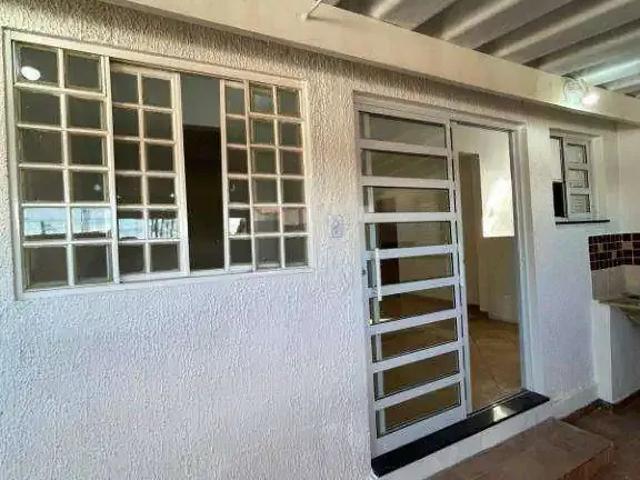 Casa / Sobrado para Locação em São José dos Campos/SP Jardim Uirá 2 Quartos