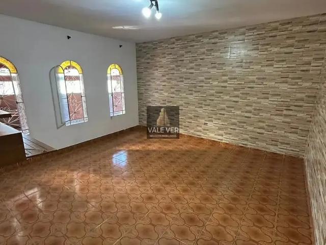Casa / Sobrado para Locação em São José dos Campos/SP Jardim Uirá 3 Quartos