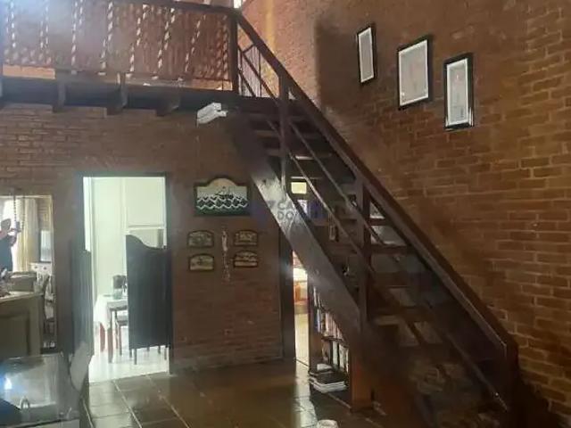Casa / Sobrado para Locação em São José dos Campos/SP Jardim Alvorada 3 Quartos