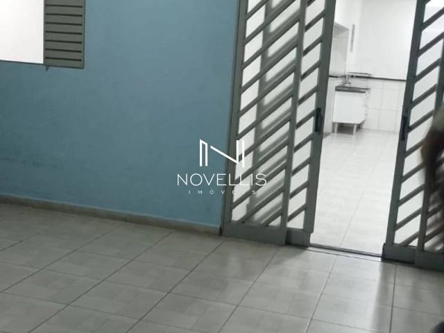 Casa / Sobrado para Locação em São José dos Campos/SP Jardim América 3 Quartos