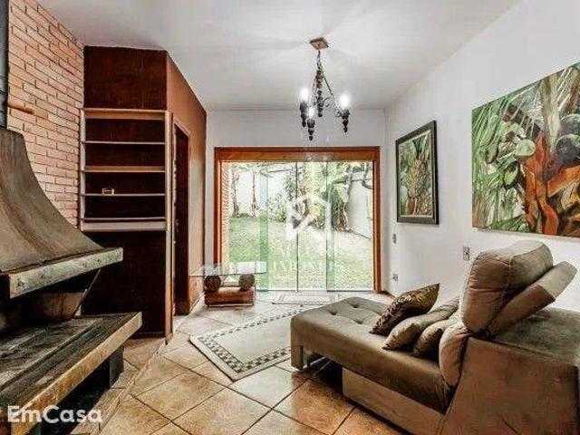 Casa / Sobrado para Locação em São José dos Campos/SP Jardim Apolo 4 Quartos