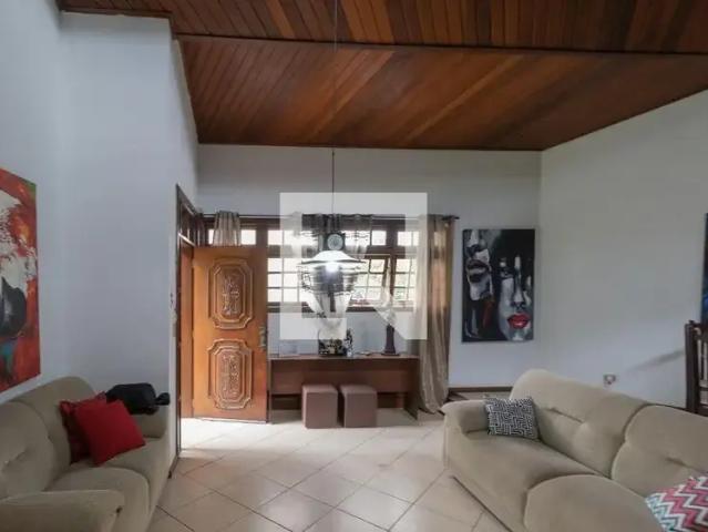 Casa / Sobrado para Locação em São José dos Campos/SP Jardim Apolo II 4 Quartos