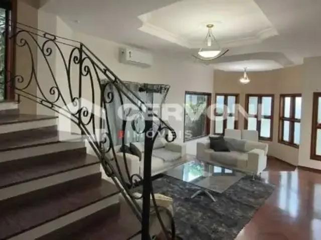 Casa / Sobrado para Locação em São José dos Campos/SP Jardim Aquárius 4 Quartos