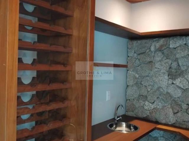 Casa / Sobrado para Locação em São José dos Campos/SP Jardim Aquárius 6 Quartos