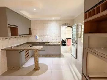 Casa / Sobrado para Locação em São José dos Campos/SP Jardim Colorado 3 Quartos