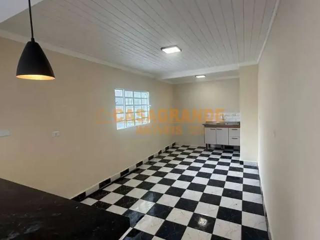 Casa / Sobrado para Locação em São José dos Campos/SP Jardim da Granja 3 Quartos
